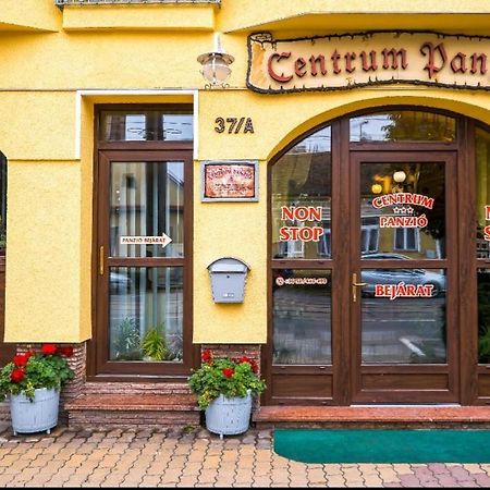 Centrum Panzio Debrecen Buitenkant foto